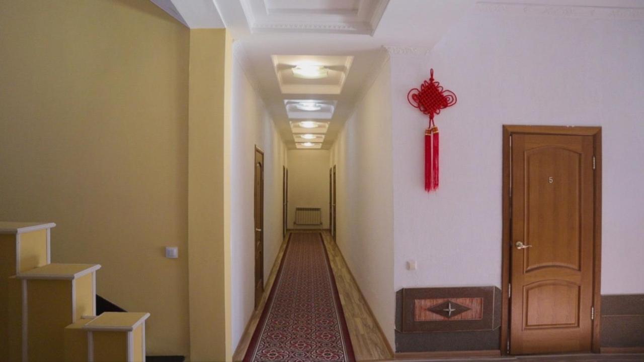 Sad Dolgoletiya Hotel Актобе Экстерьер фото